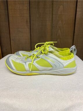 Merrell Dash Glove Womens Vibram Shoes Size 7 Lime Zest Barefoot